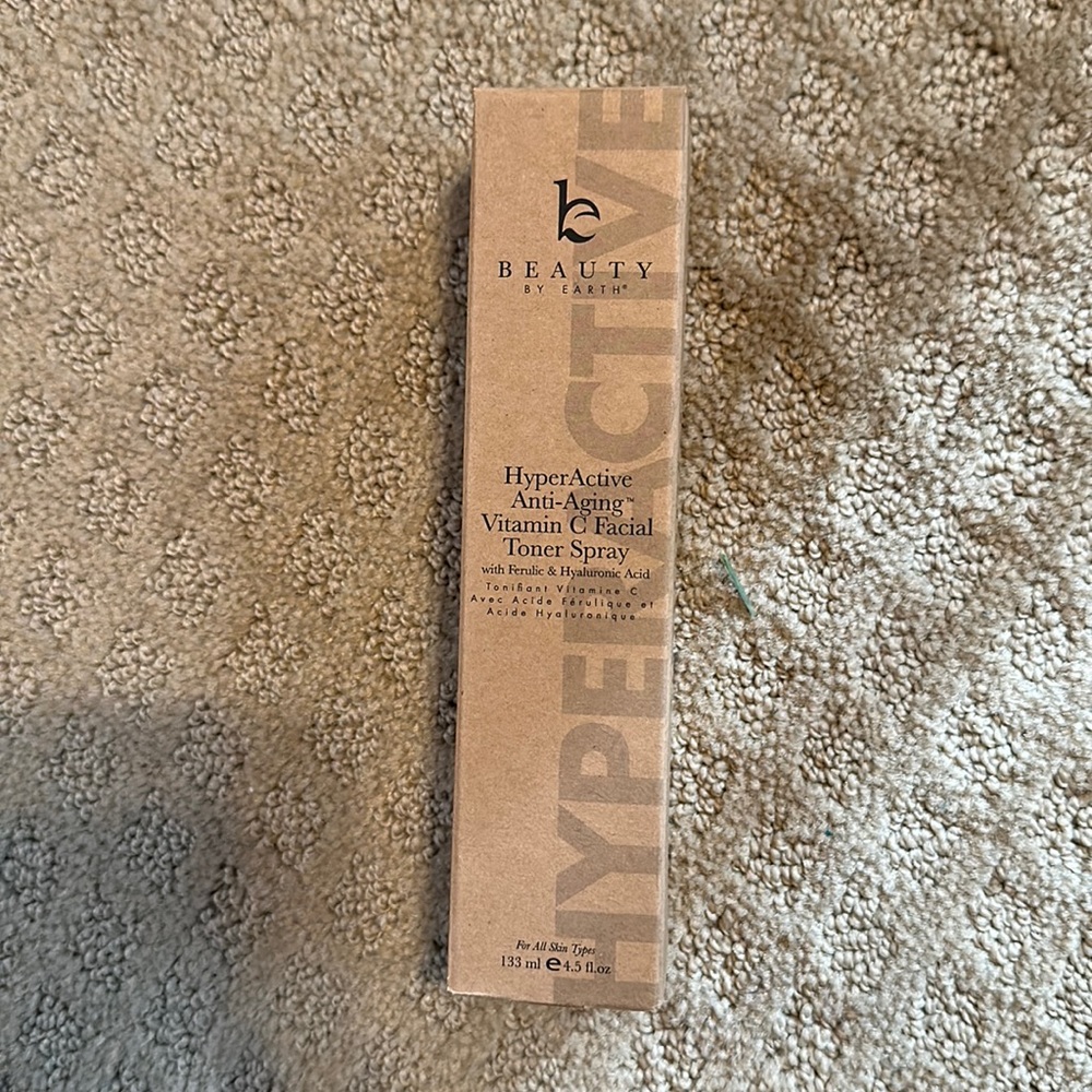 NWT beauty by earth hyperactive vitamin c toner spray